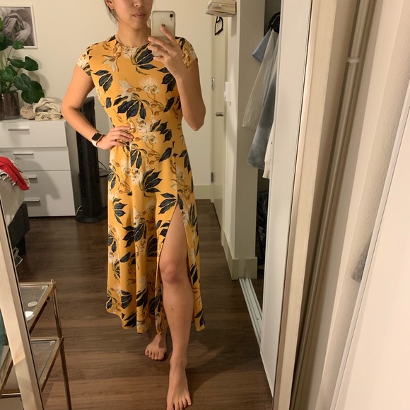 Aritzia Dresses & Skirts - High slit midi dress